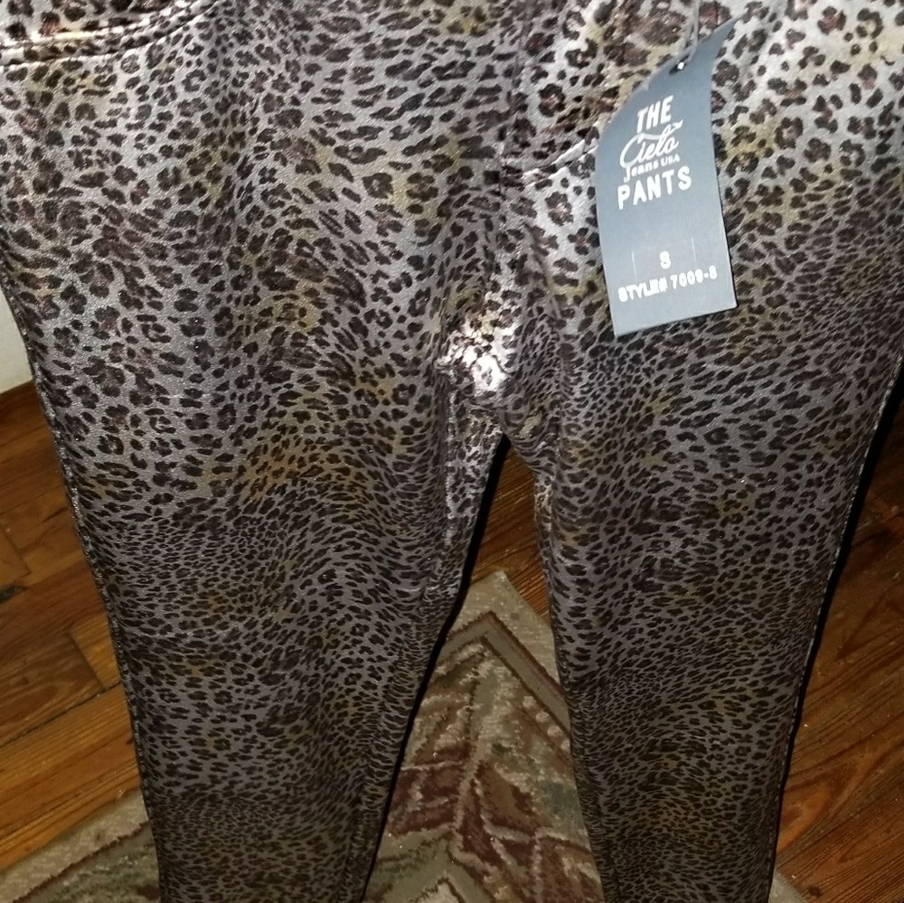 Lovely cheetah print pants